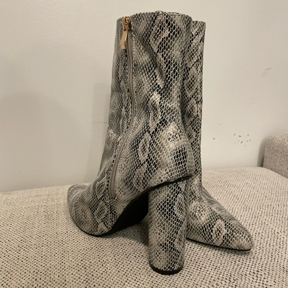 Snakeskin Patterned Women's Ankle Boots